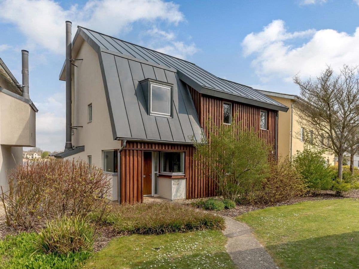 Cotswolds Lakehouse, With Hot Tub & Spa Access, Lower Mill Estate Somerford Keynes Экстерьер фото